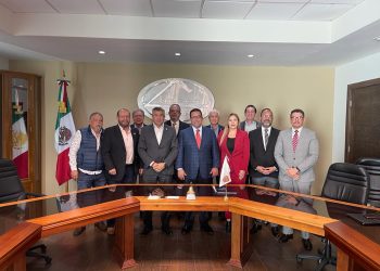 Acuerdan Fiscalía Anticorrupción y Canaco crear mesa de diálogo para colaboración