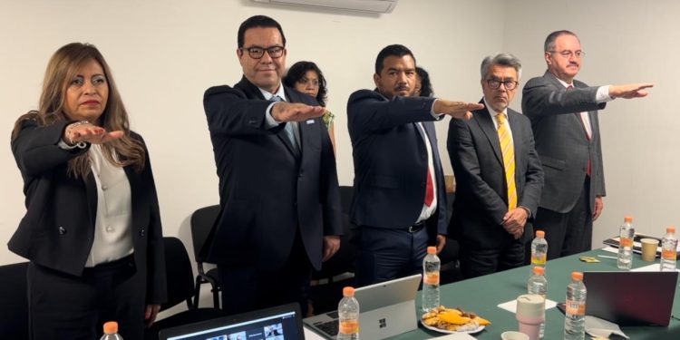 Rinde protesta Fiscal Abelardo Valenzuela como integrante de la CONAFA