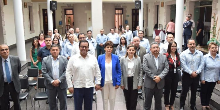 Dejamos atrás la indolencia y debilitamiento de instituciones; apostamos por la profesionalización: Abelardo Valenzuela