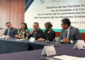 Expone Fiscal Abelardo Valenzuela casos de corrupción en Chihuahua en el Senado de la República