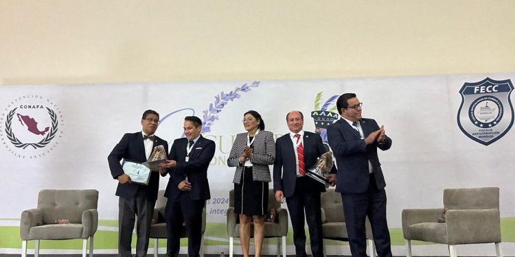 “En Chihuahua el que la hace la paga”: Abelardo Valenzuela ante Fiscales Anticorrupción y Contralores del País.