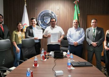 Firma Fiscalía Anticorrupción convenio con Instituto Chihuahuense de Lengua de Señas Mexicana