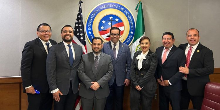 Fortalece Fiscalía Anticorrupción de Chihuahua cooperación bilateral con Embajada de Estados Unidos en México