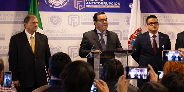 Frena Fiscalía Anticorrupción intento de atracción indebida por parte de la defensa del exgobernador J.C.J.