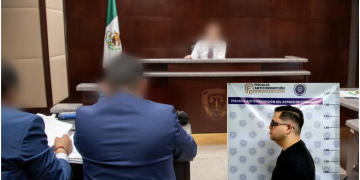 Renuncia imputado a plazo constitucional y es vinculado a proceso por caso de medicamentos oncológicos