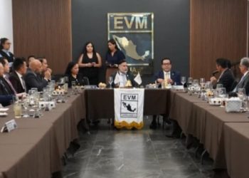 Reconocen empresarios y ejecutivos de Ventas y Mercadotecnia liderazgo de la FACH en el combate a la corrupción