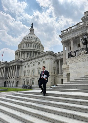 El liderazgo institucional de la FACH es reconocido en Washington D.C. destacando en el combate internacional a la corrupción