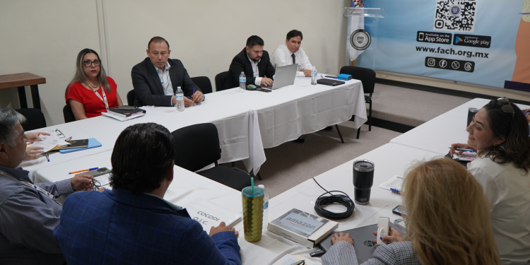 Fortalece FACH sus mecanismos internos de control y desempeño institucional
