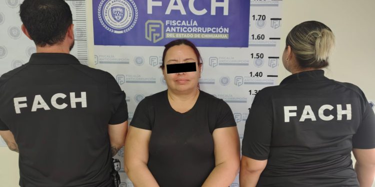 DETIENE FACH A EXSERVIDORA PÚBLICA POR PECULADO EN PERJUICIO DE OPERADORA DE TRANSPORTE “BOWÍ”